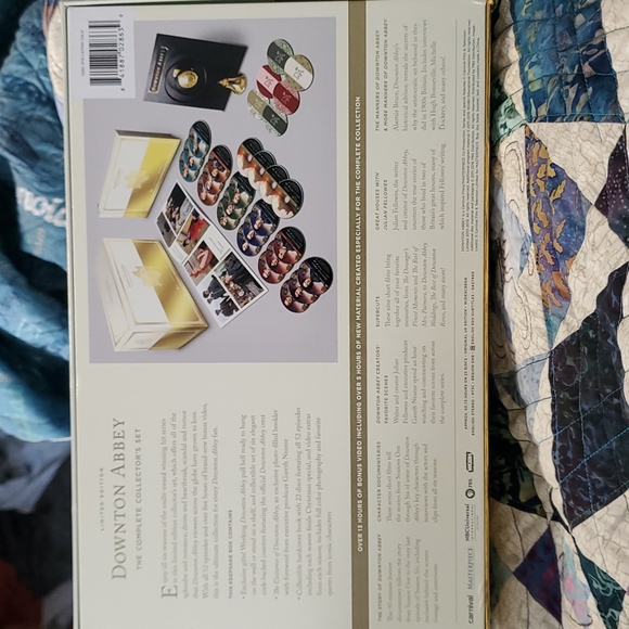 Downton Abbey Limited Edition The Complete Collector's Set - Picture 5 of 8